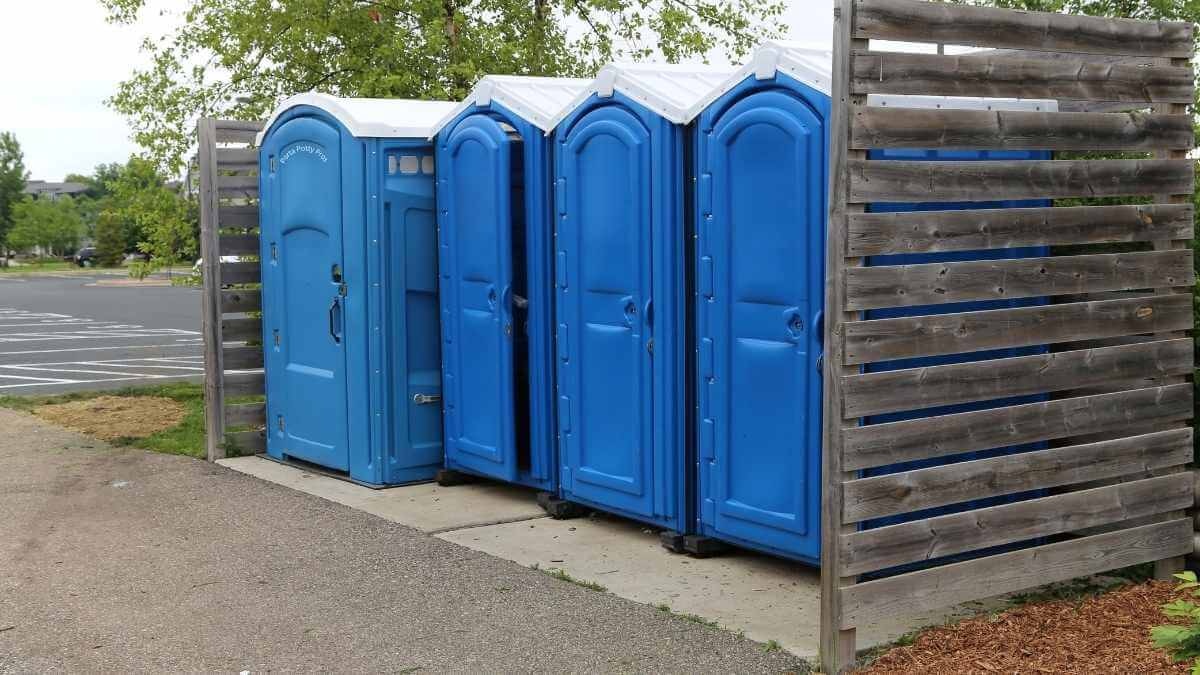 Porta Potty Rental Pros - Affordable Porta Potty Solutions in Garrison, IA, 52229